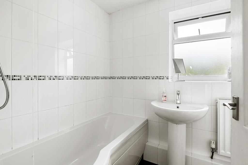 Moreton Road, Wistaston Green, Crewe CW Estate Agents